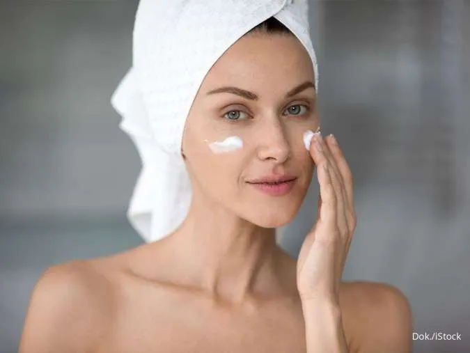 Gliserin, Asid Hyaluronik Atau Ceramide – Mana Yang Lebih Melembapkan?